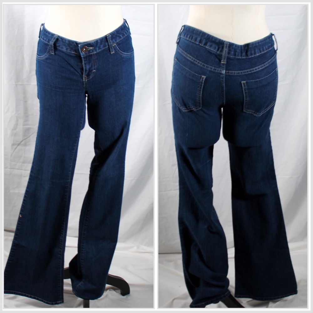 Y2K Dark Blue Denim Low Rise Flare Jeans Size 3 by City Streets